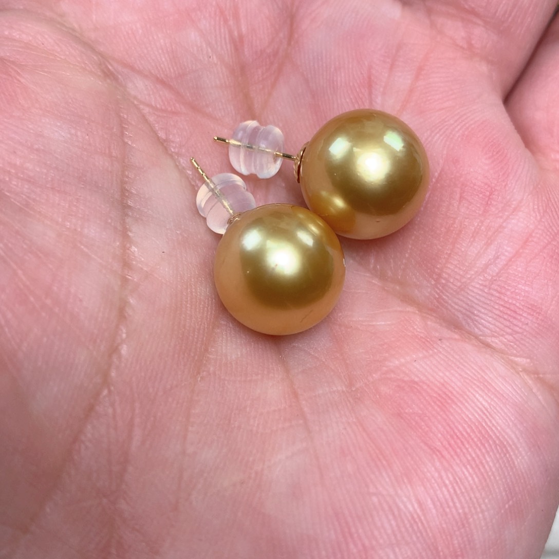 海水珍珠耳饰18K金镶嵌