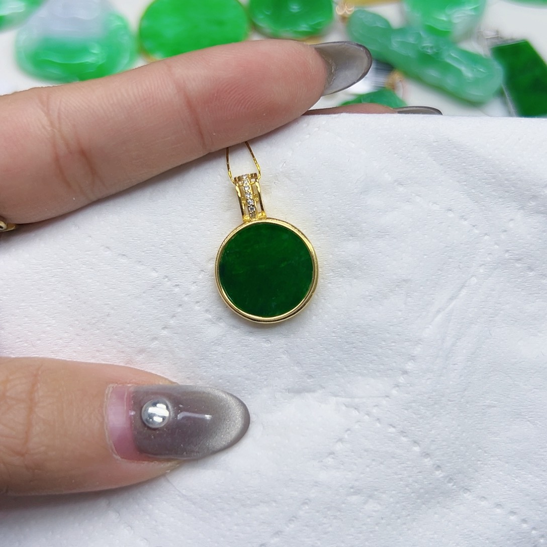 翡翠颈饰18K金镶嵌天然Ａ货翡翠