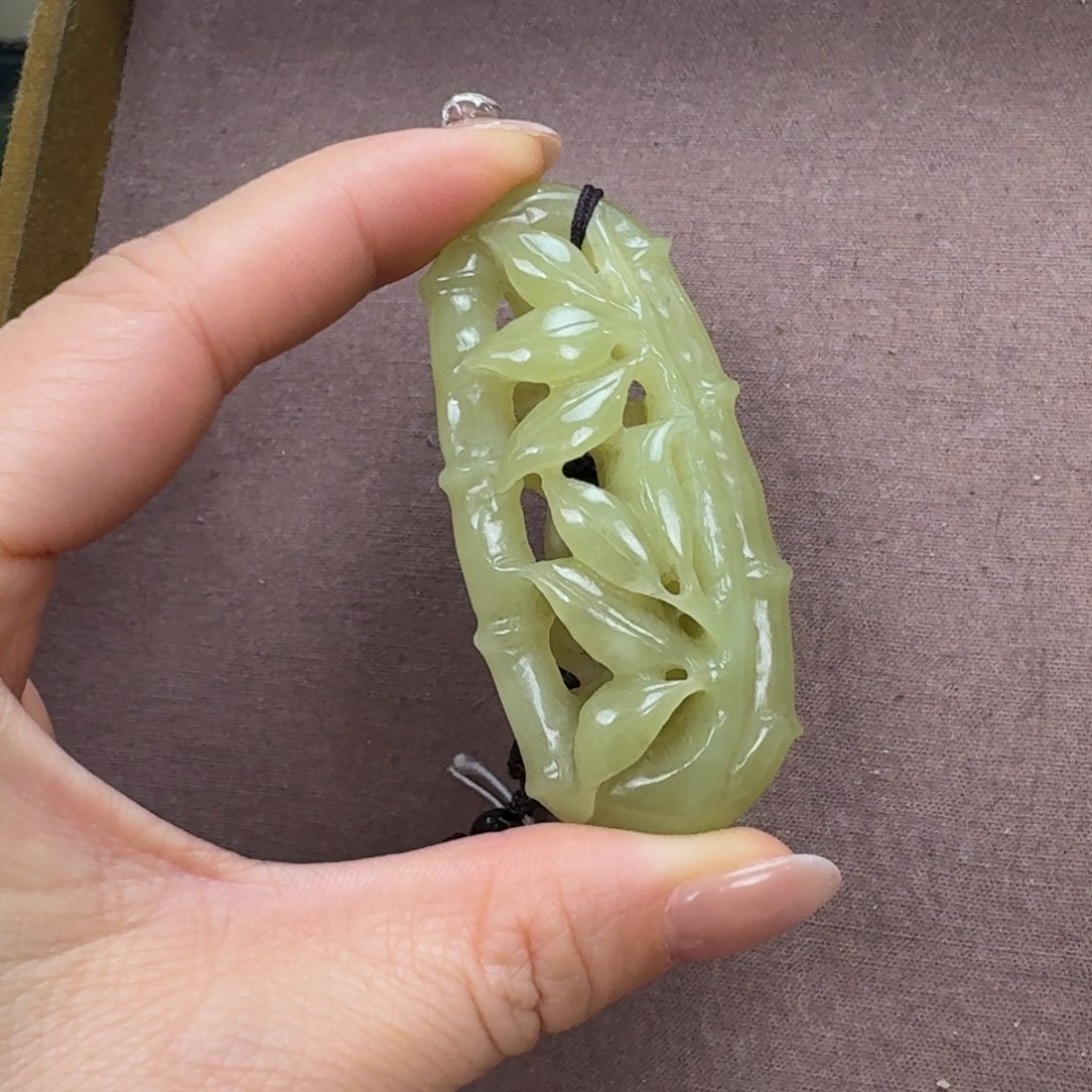 未镶嵌和田玉挂件