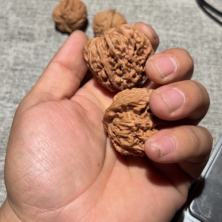 文玩核桃吊坠随***安四座楼09