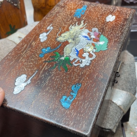 木盒子111111111111111