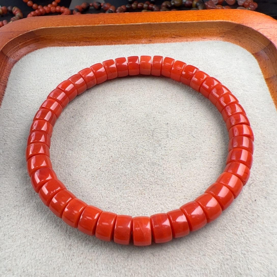 南红玛瑙未镶嵌（满肉锦红药片手串7+）