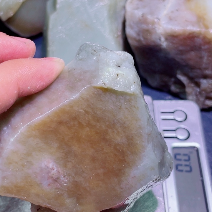 和田玉（糖玉）未镶嵌珠宝半成品