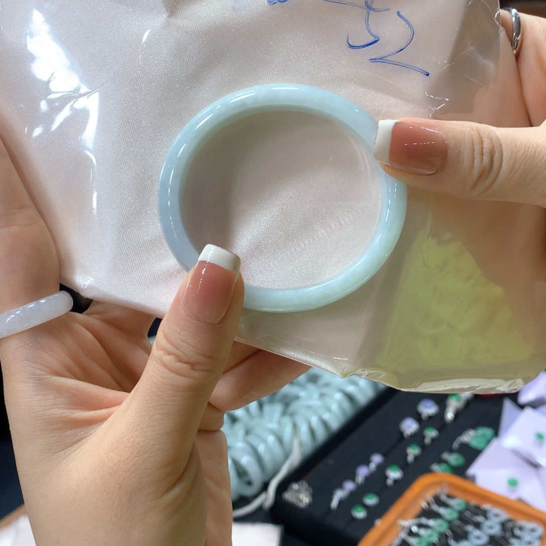 未镶嵌手镯翡翠@***n买断