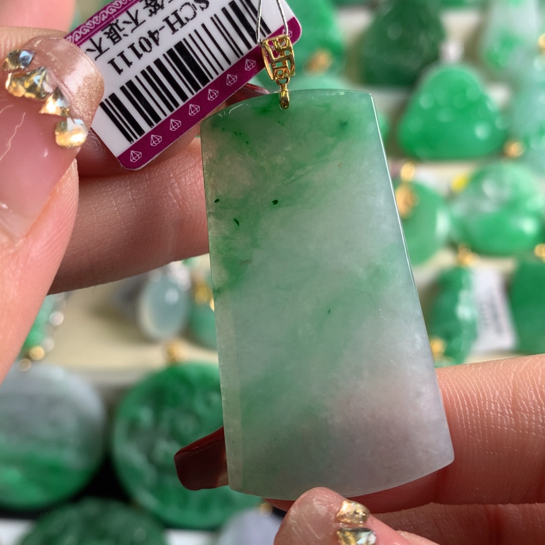 翡翠吊坠(不含链)18K金镶嵌