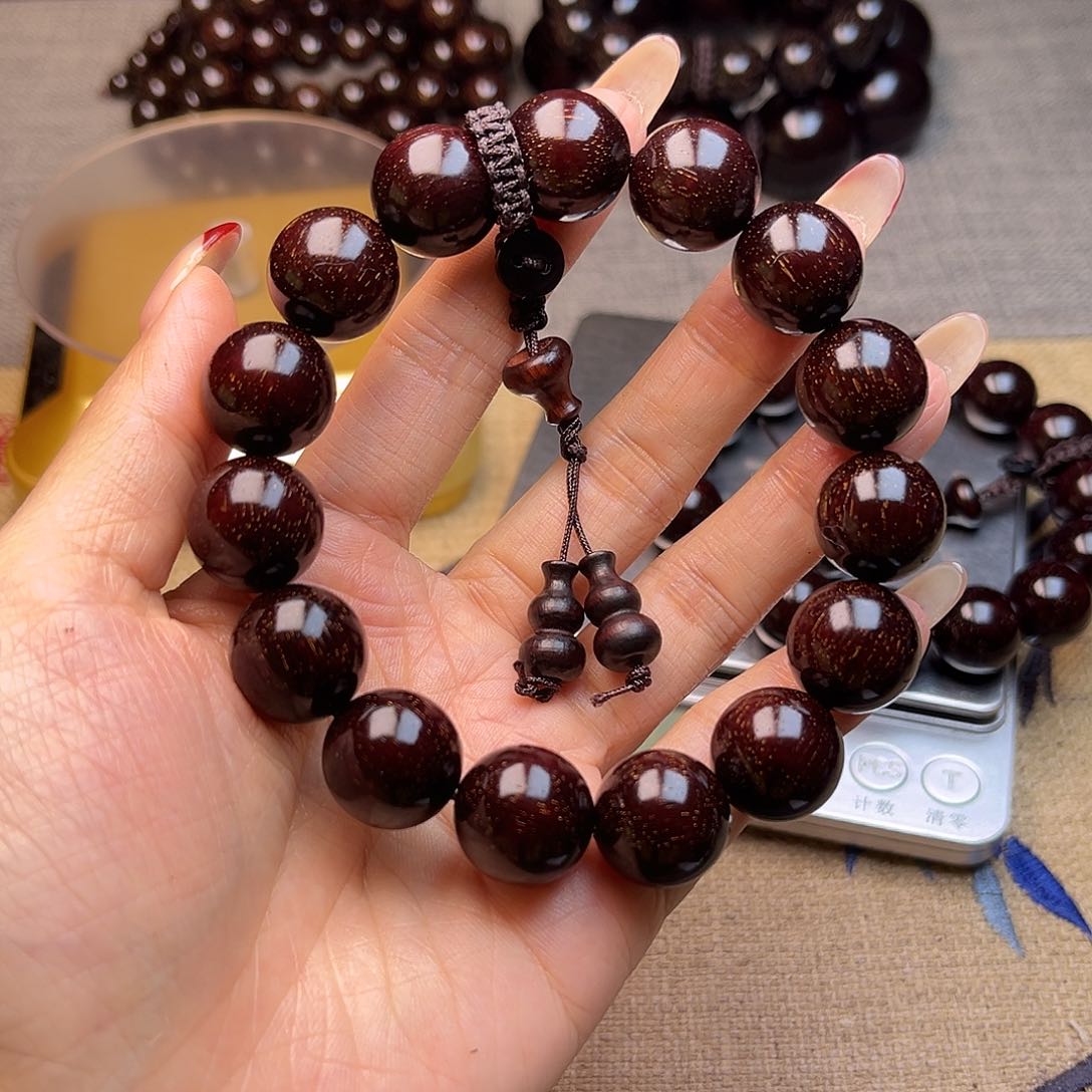 檀香紫檀（小叶紫檀）1.5 15颗满天星