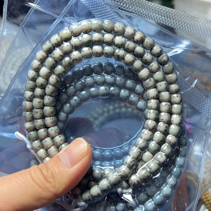 星月菩提手串河豚7×6左右108颗