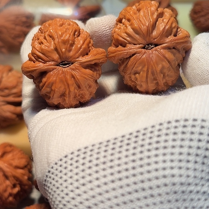 小***.文玩核桃吊坠元宝43