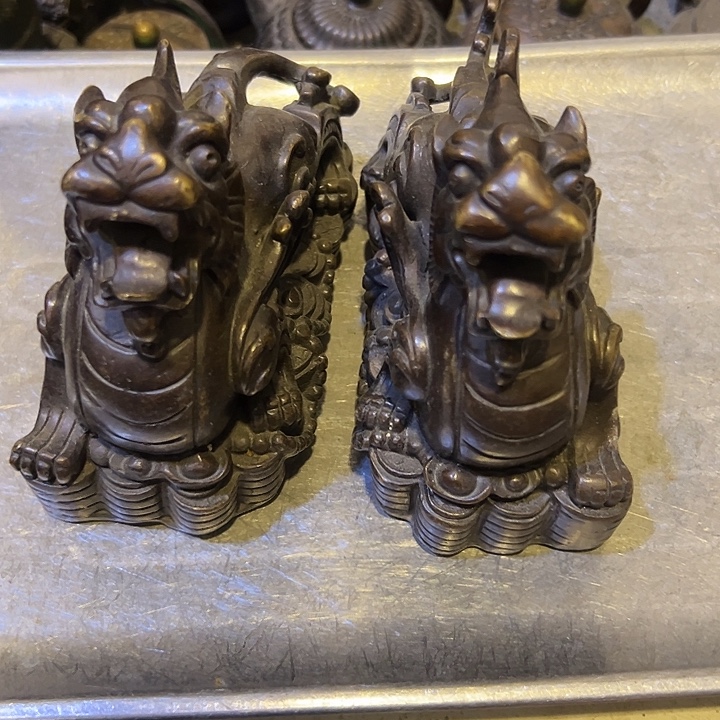 乌***江黄铜摆件，文房摆件
