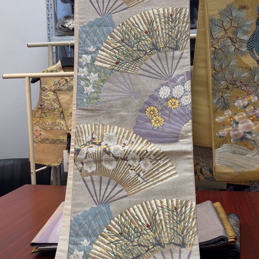 织绣非常柔软唐锦