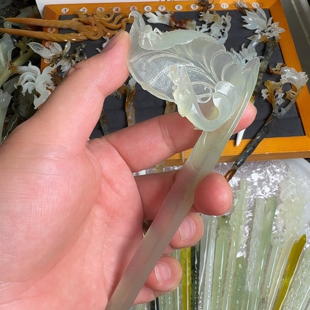 茶***糖蛇纹石玉未镶嵌发饰