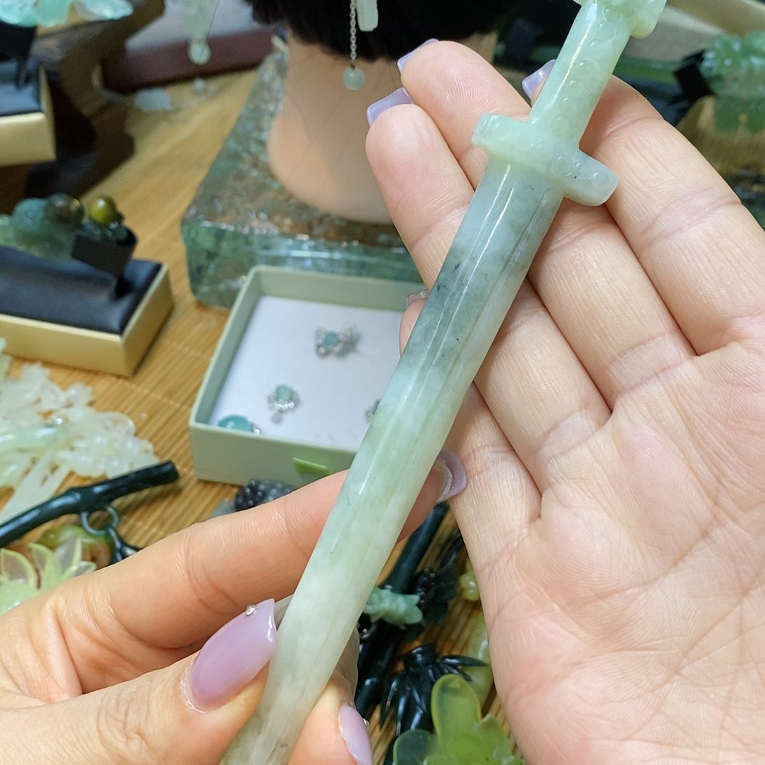 蛇纹石玉发簪未镶嵌