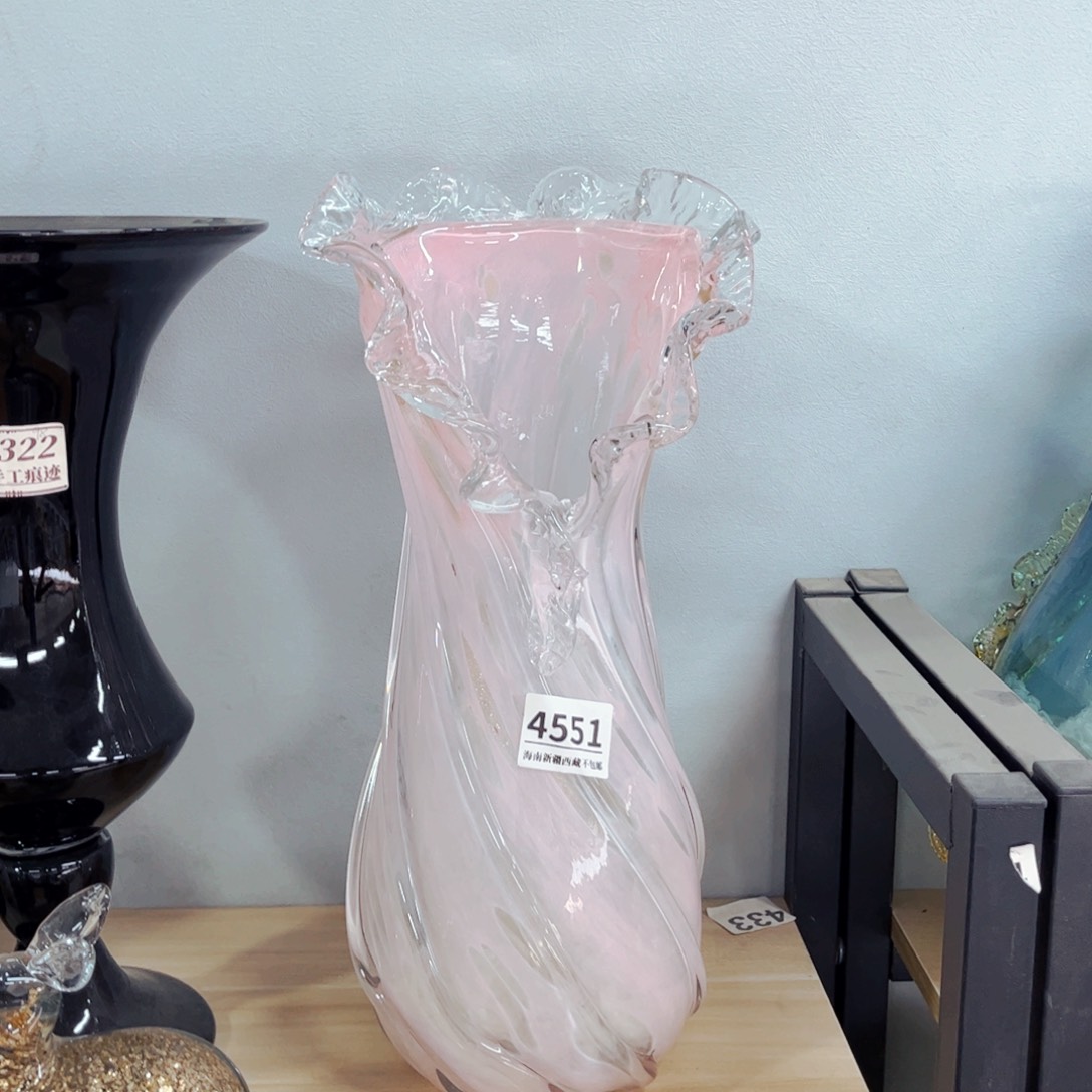 4551高39厘米，有手工痕迹，家悦琉璃花瓶摆件