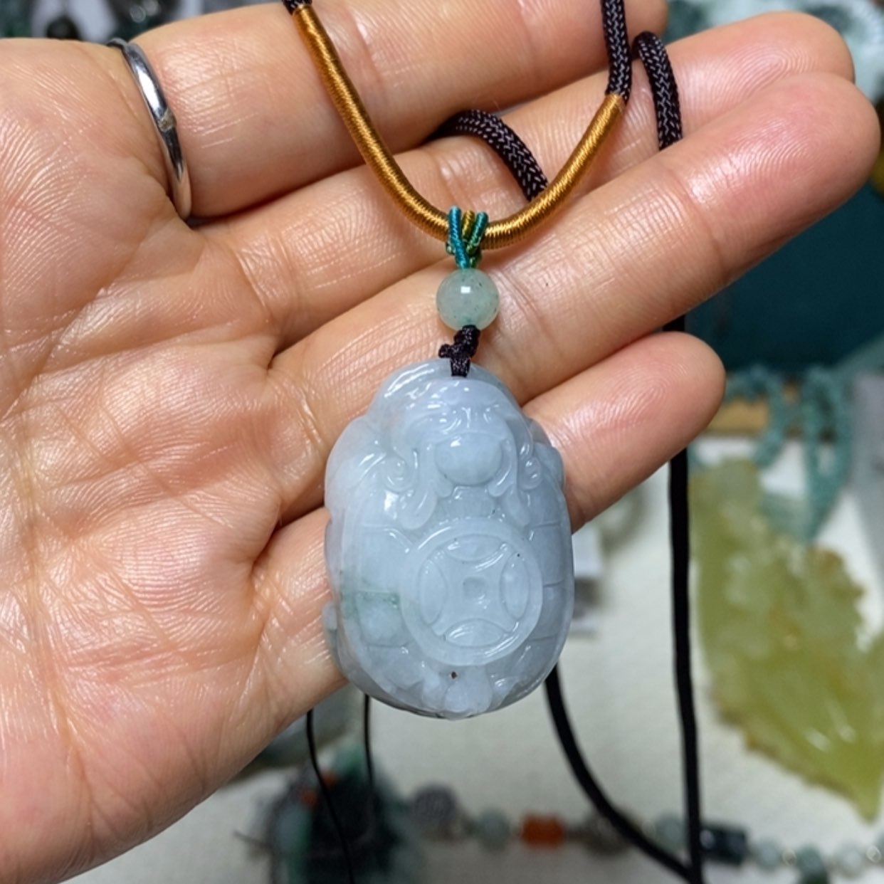 【闪购商品】翡翠吊坠(赠链)未镶嵌