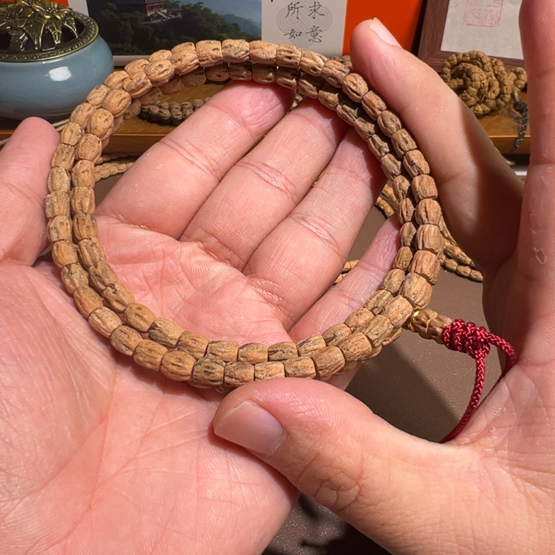 寡***酒柏香籽/百香籽吊坠