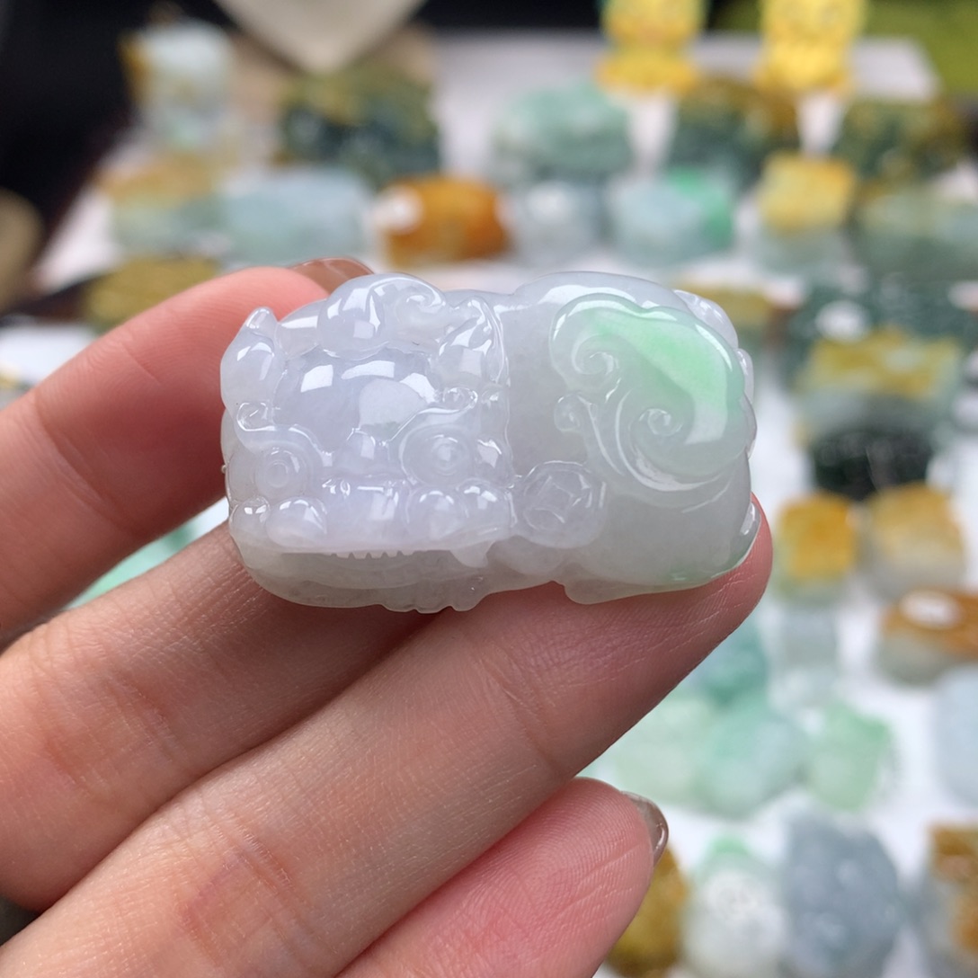 翡翠未镶嵌颈饰貔貅22