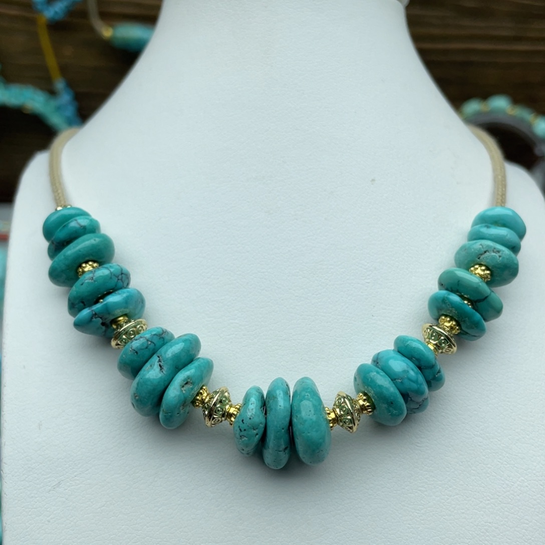 绿松石未镶嵌藏扣锁骨链