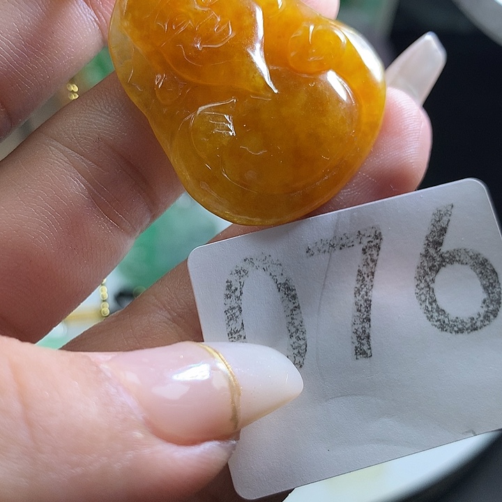 翡翠未镶嵌吊坠(赠链)翡翠