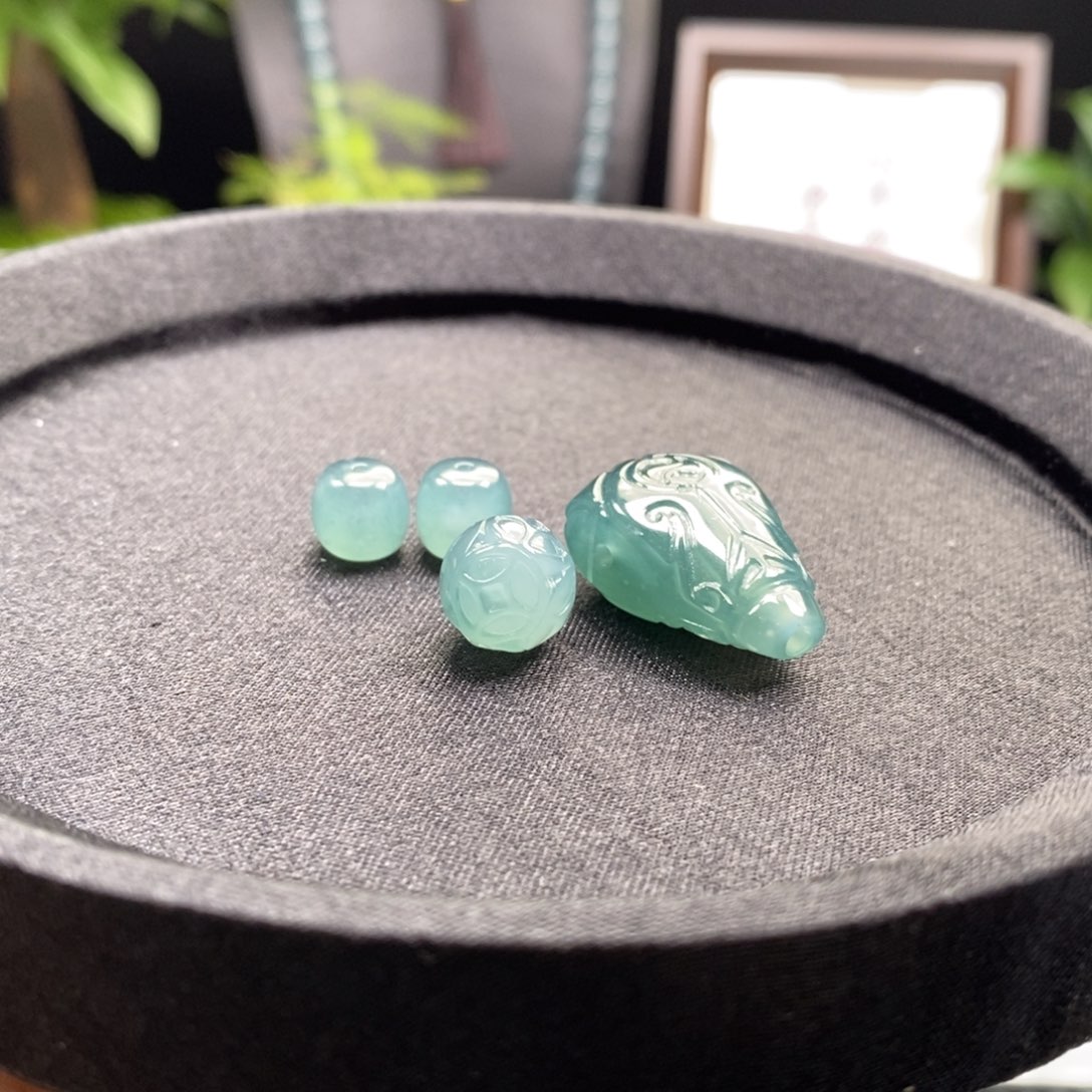 热***表翡翠未镶嵌手链卡16左右三通