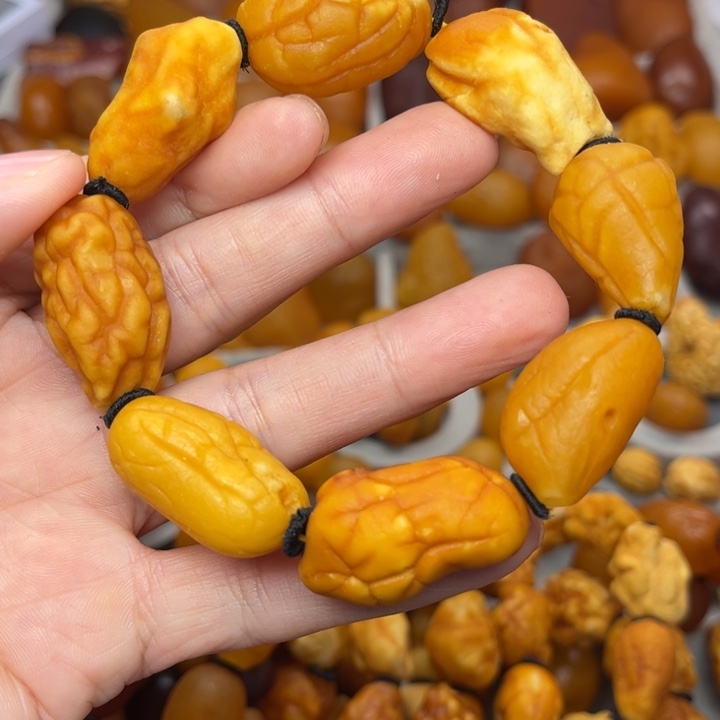琥珀未镶嵌裸石天然蜜蜡手串