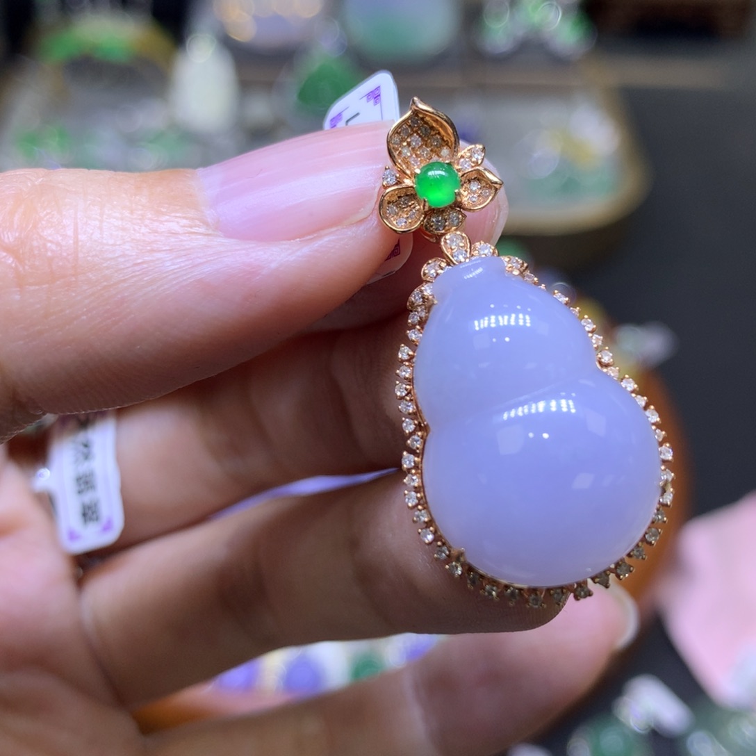 翡翠18K金镶嵌颈饰翡翠吊坠项链