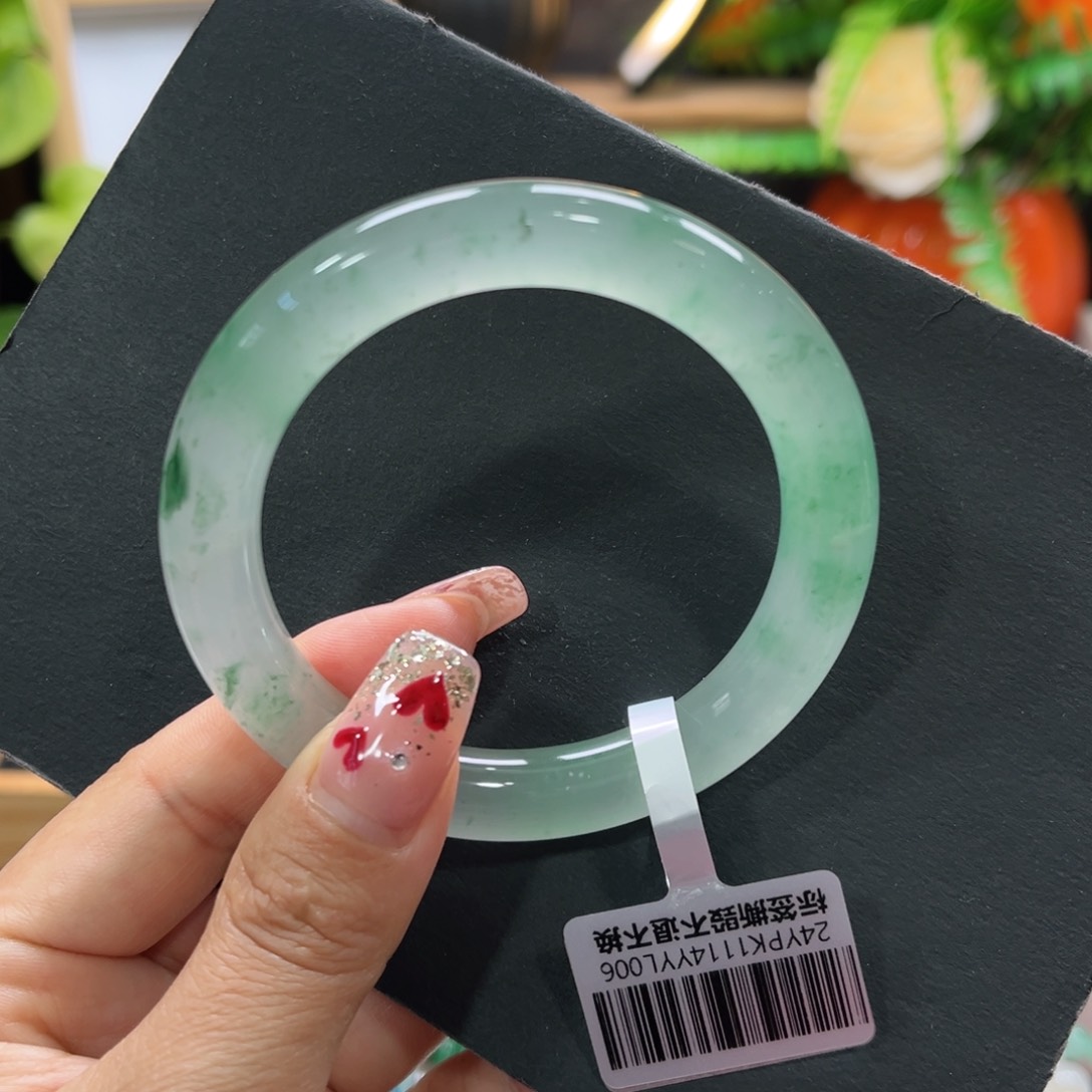 石英质玉手镯未镶嵌小**?➕周周54