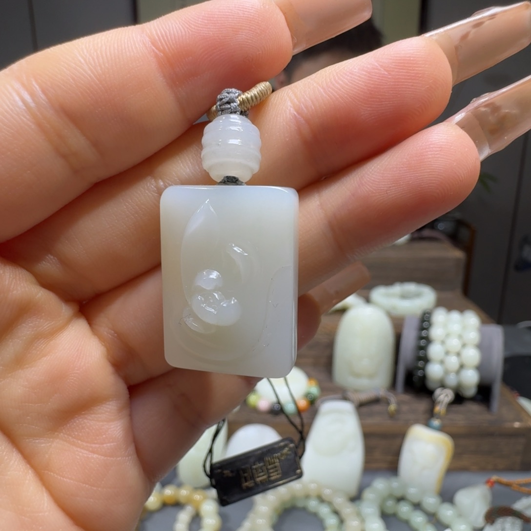 和田玉挂件未镶嵌