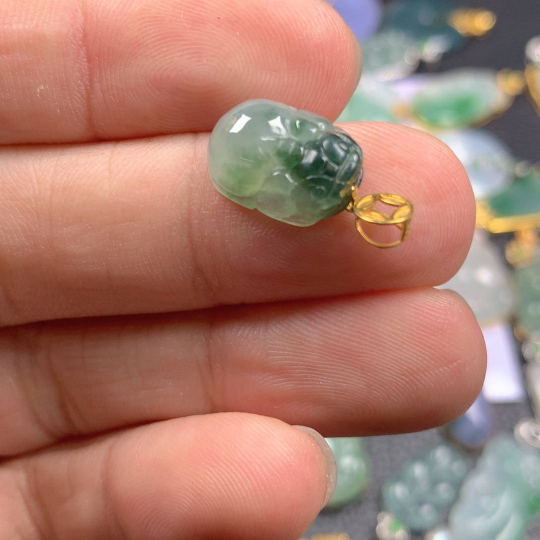 【闪购商品】翡翠颈饰18K金镶嵌翡翠