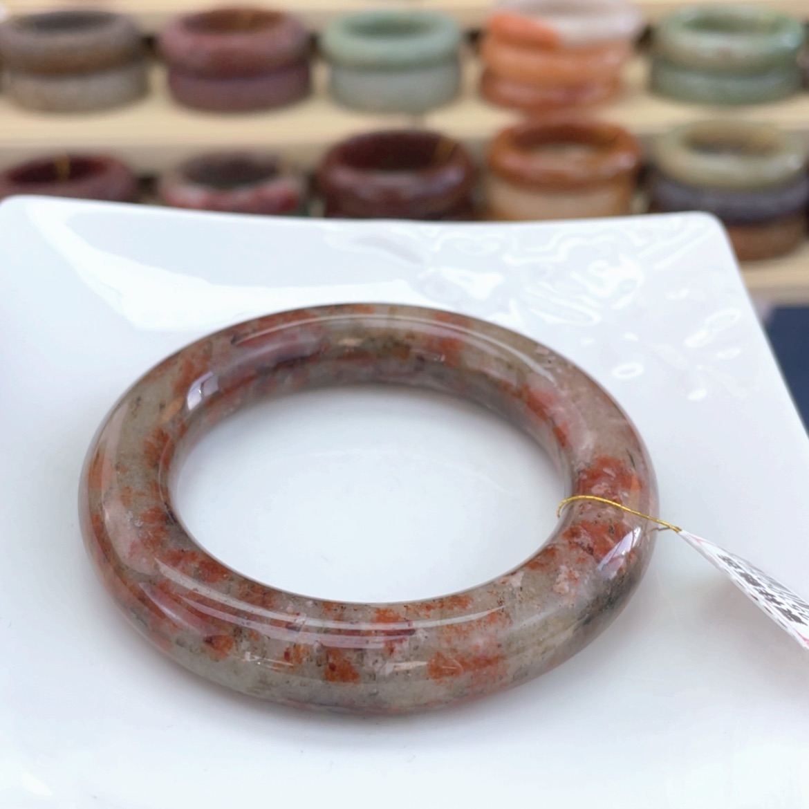 【闪购商品】石英质玉手镯未镶嵌