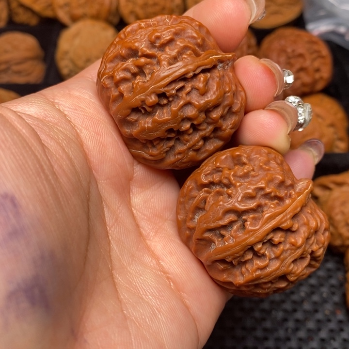 秦岭野生文玩核桃9