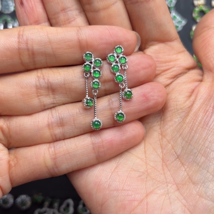 雨***山翡翠银S925镶嵌耳饰