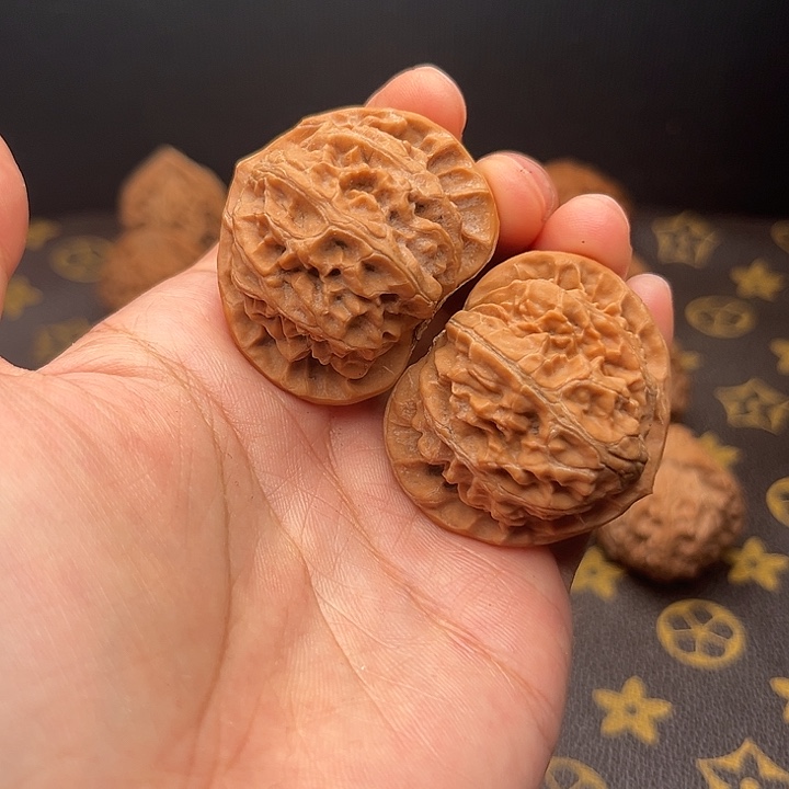 文玩核桃吊坠宫灯