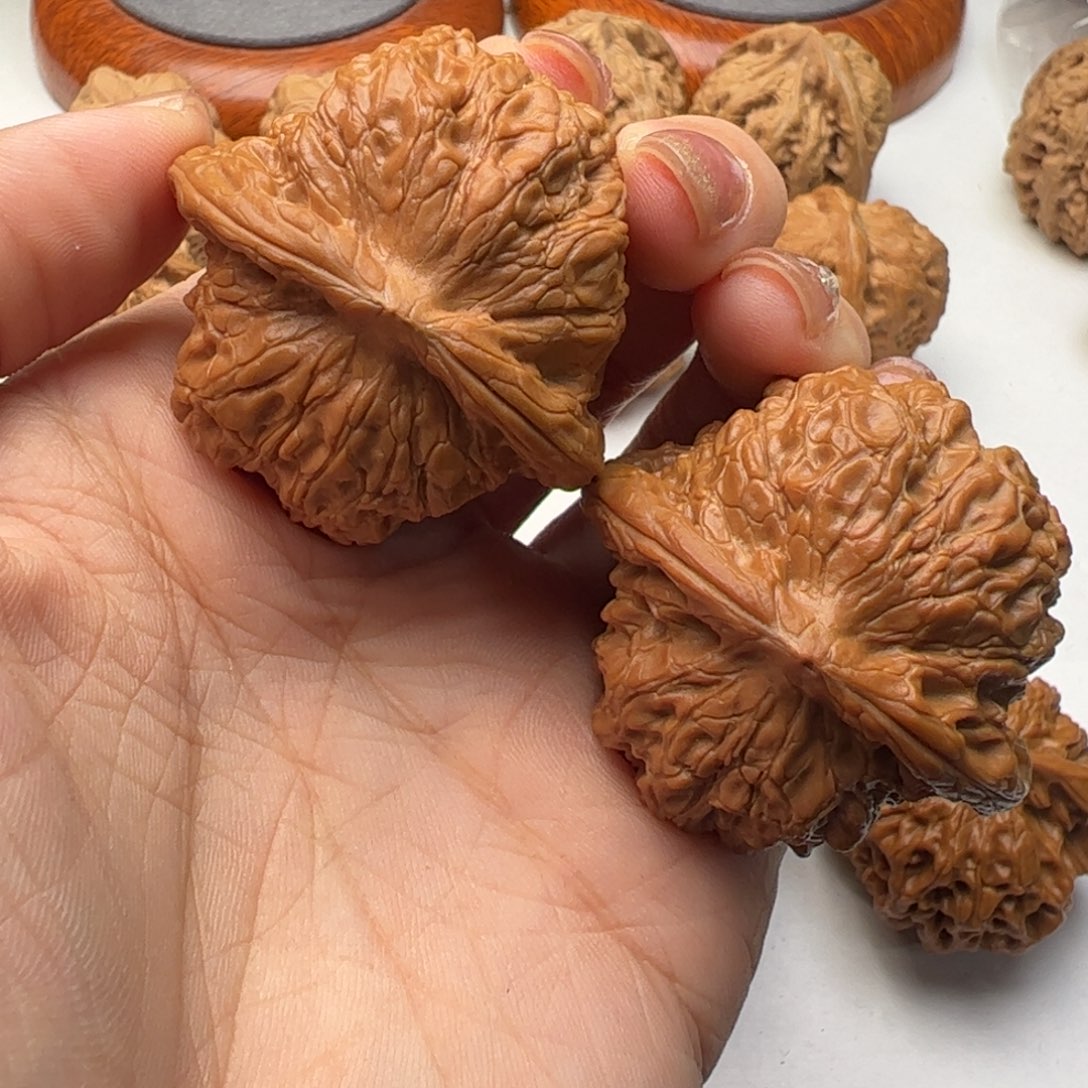 文玩核桃吊坠方***锡血麒麟