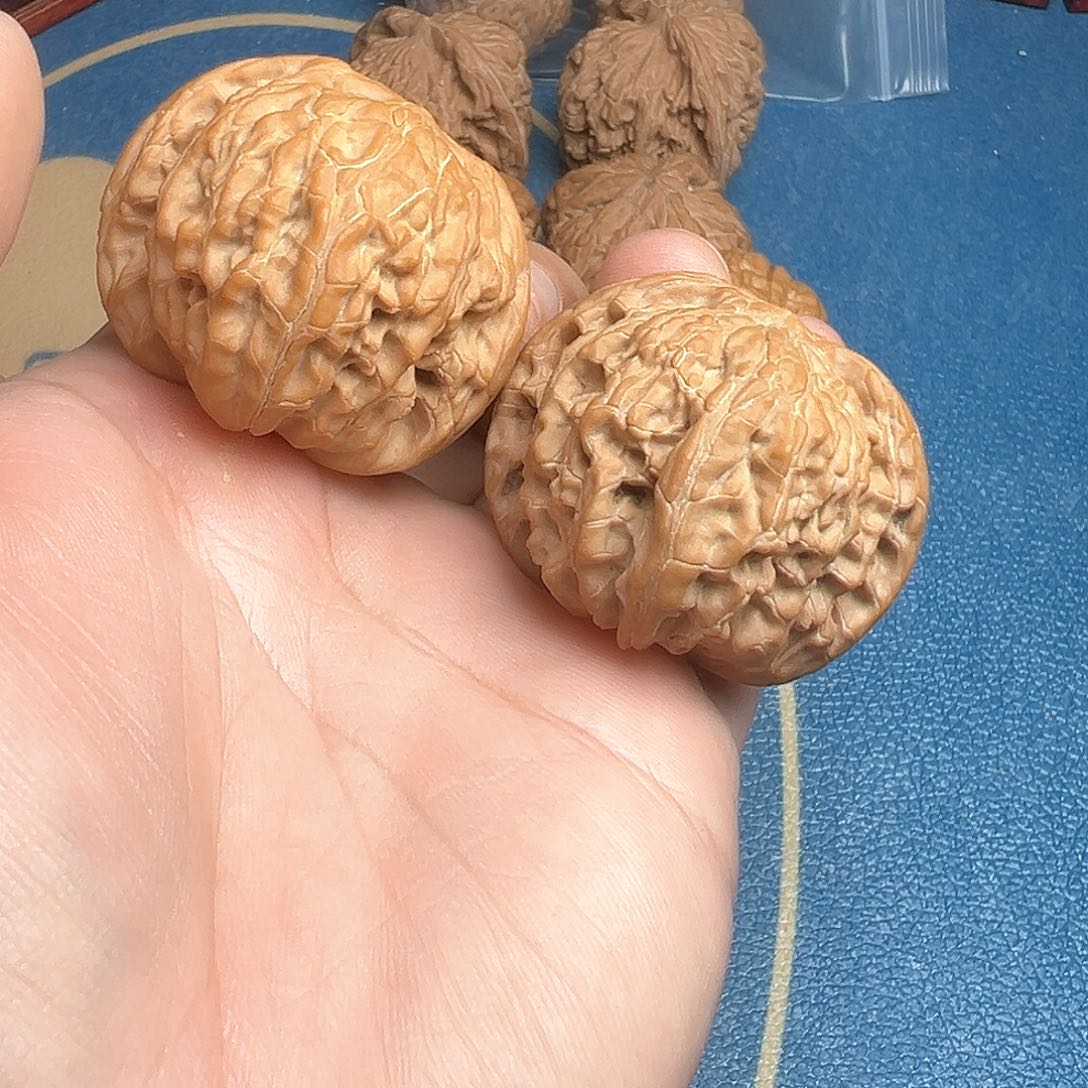 文玩核桃把件小***者43.2磨盘、全品