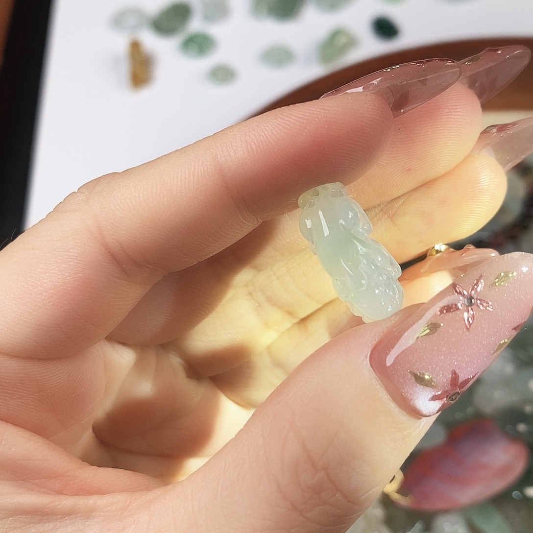 翡翠未镶嵌挂件翡翠