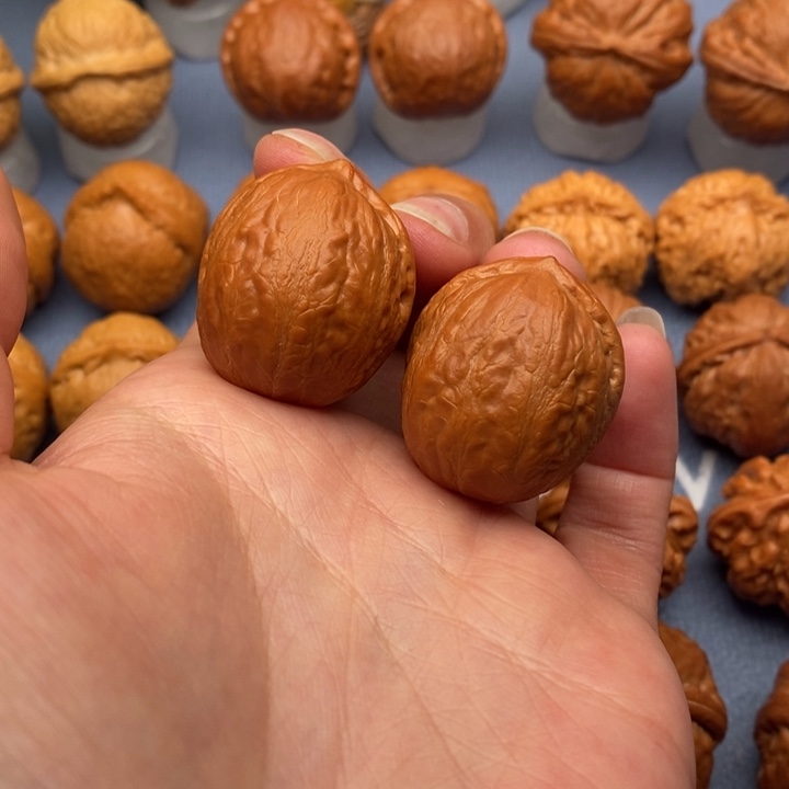 文玩核桃把件小红豆