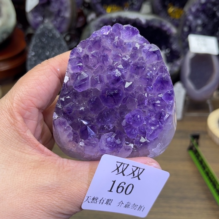 未镶嵌水晶大型摆件（非配饰）