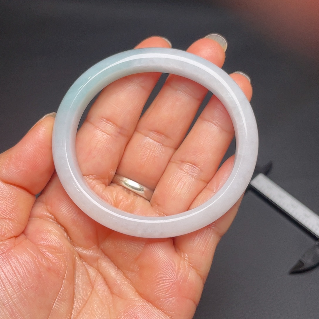 翡翠未镶嵌手镯冰种贵妃手镯