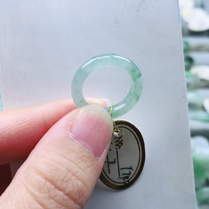 翡翠未镶嵌戒指7号