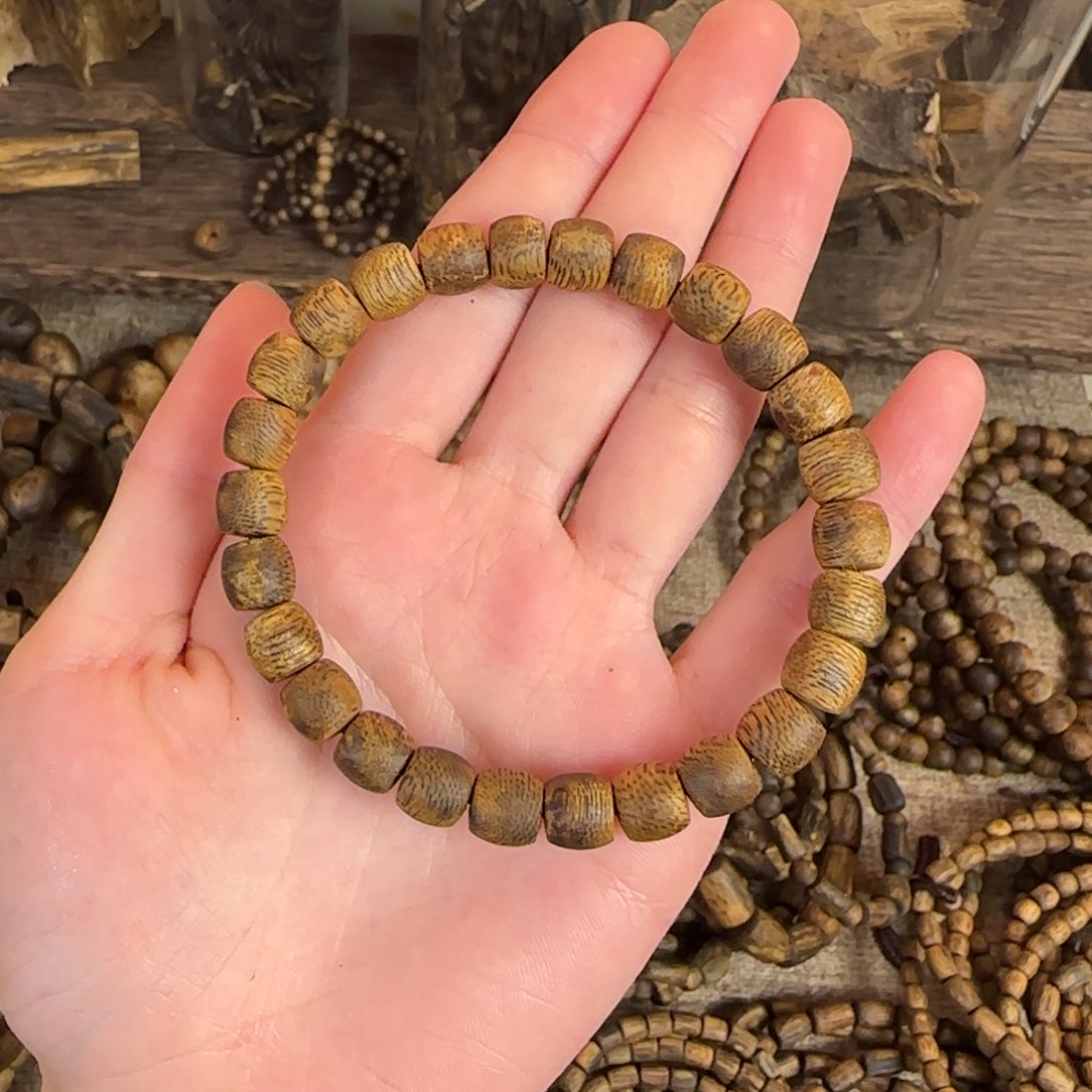 沉香碎屑沉香沉香碎屑0.7鼓珠单圈