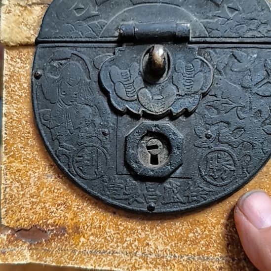 君***巅硅胶铜攀一个，包浆自然