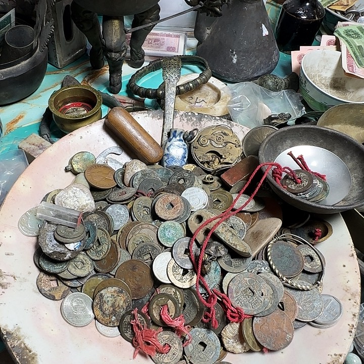湖***饰铜铁合金类废旧铜铁合金