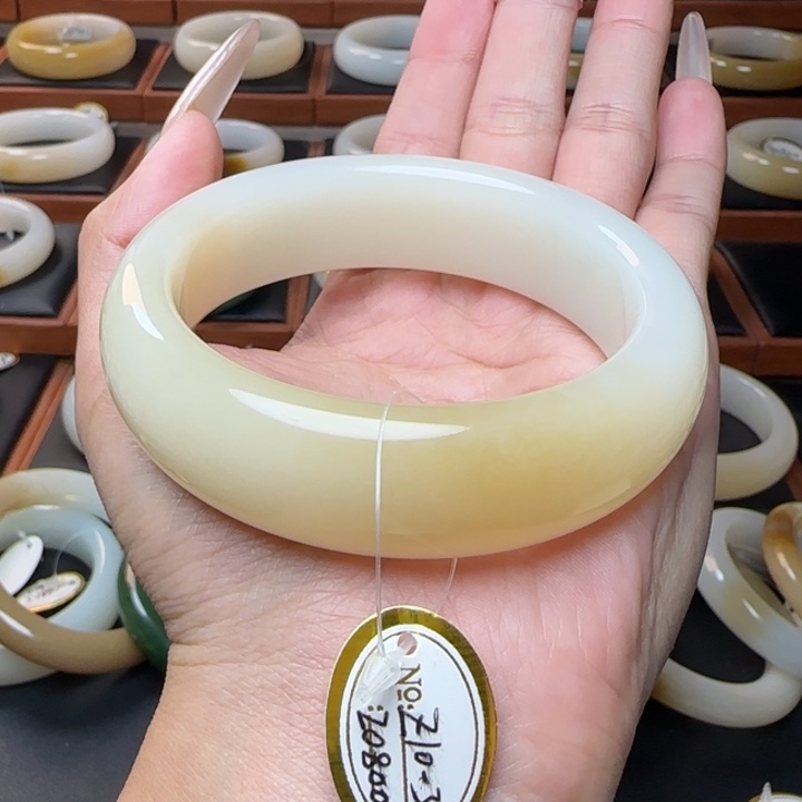 和田玉未镶嵌手镯浅蜜糖白60.2宽胎