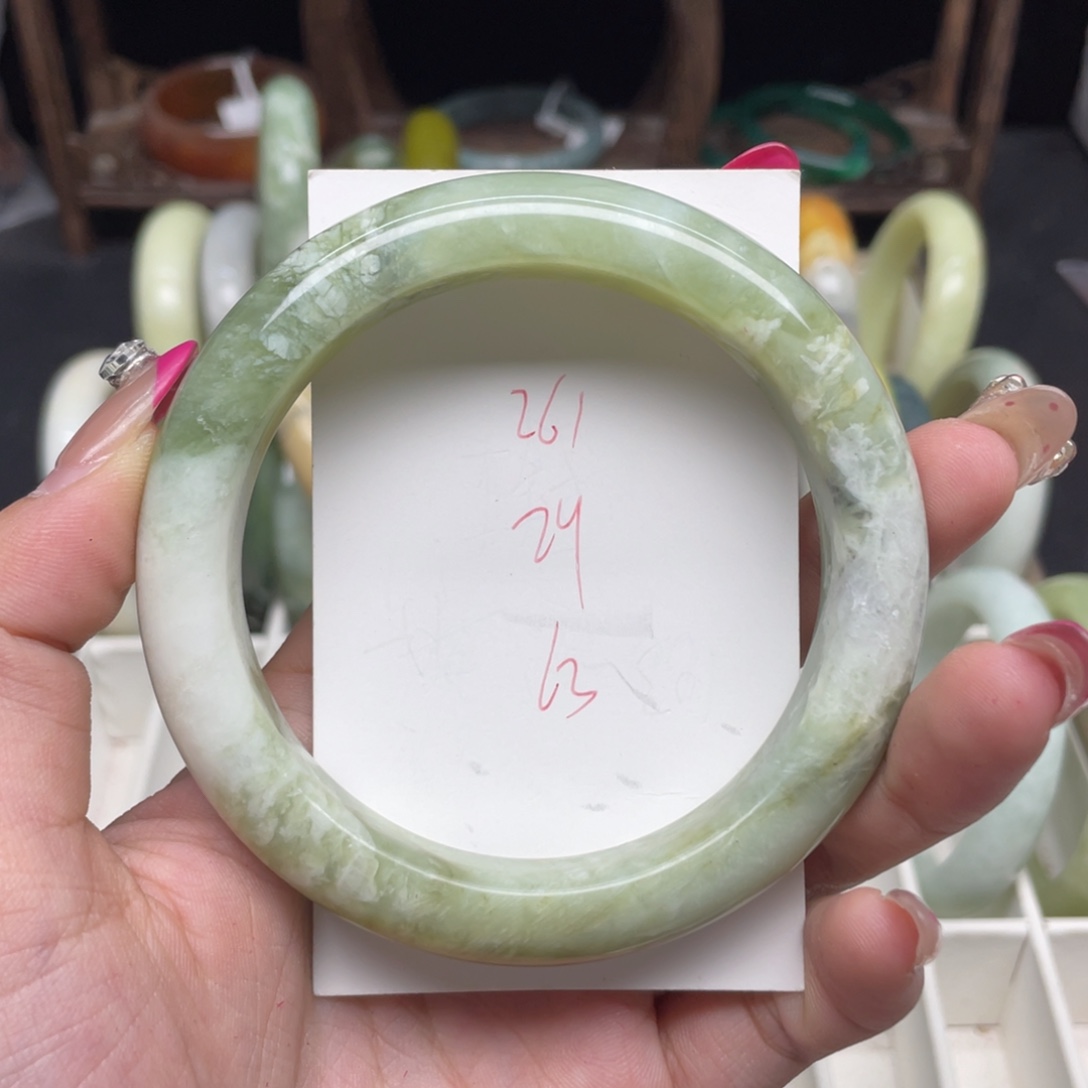 未镶嵌蛇纹石玉手镯