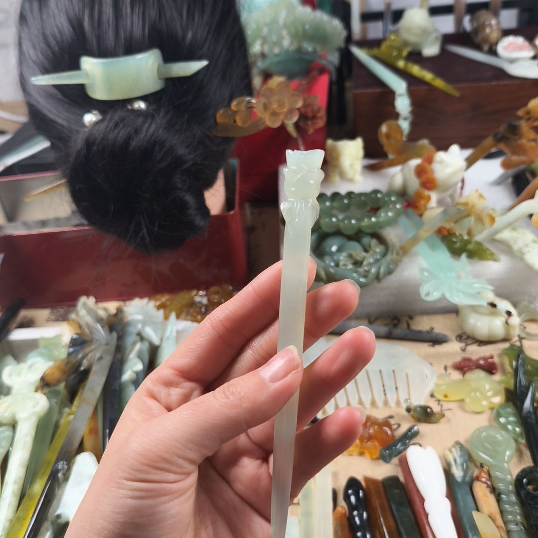 蛇纹石玉发饰合金