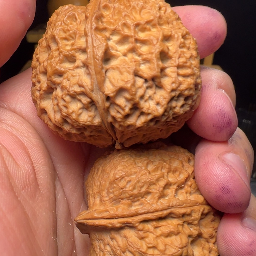 吊坠文玩核桃玫瑰红石铫43mm