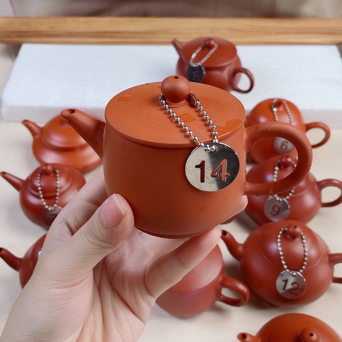 潮州朱泥壶手拉汉瓦130