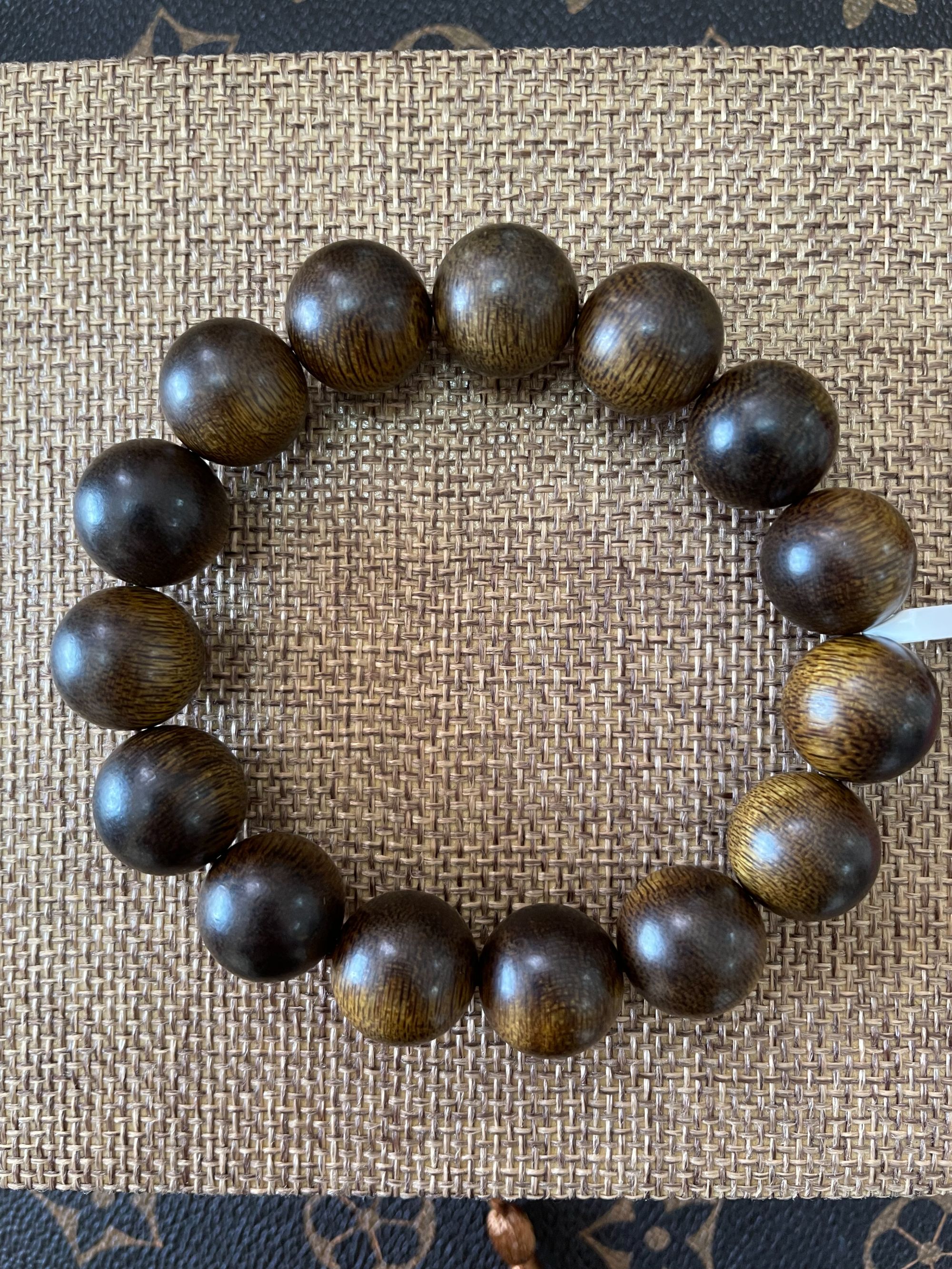 沉香莺歌绿棋楠1.4MM圆珠