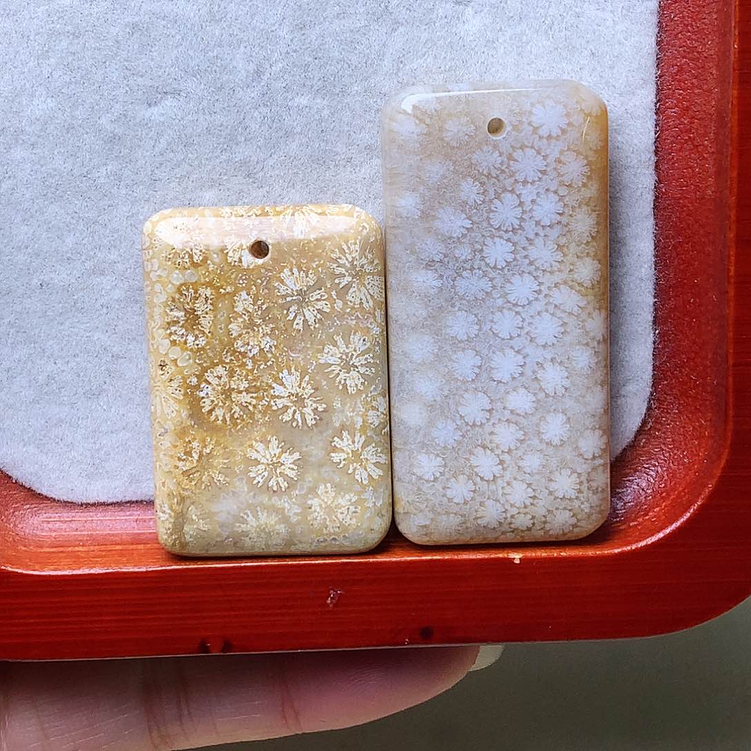 石英质玉颈饰未镶嵌