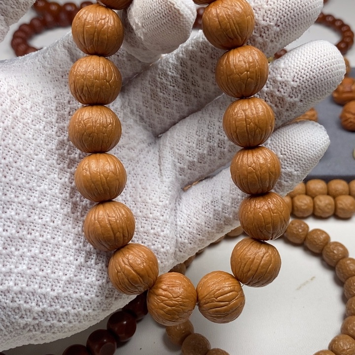 想***单猴头核桃手串聚宝盆